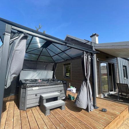 Osada Skoczkowo Komfortowe Domki Z Jacuzzi Nad Jeziorem- Sauna- Balia- Prywatny Staw Wedkarski Podiazy Εξωτερικό φωτογραφία