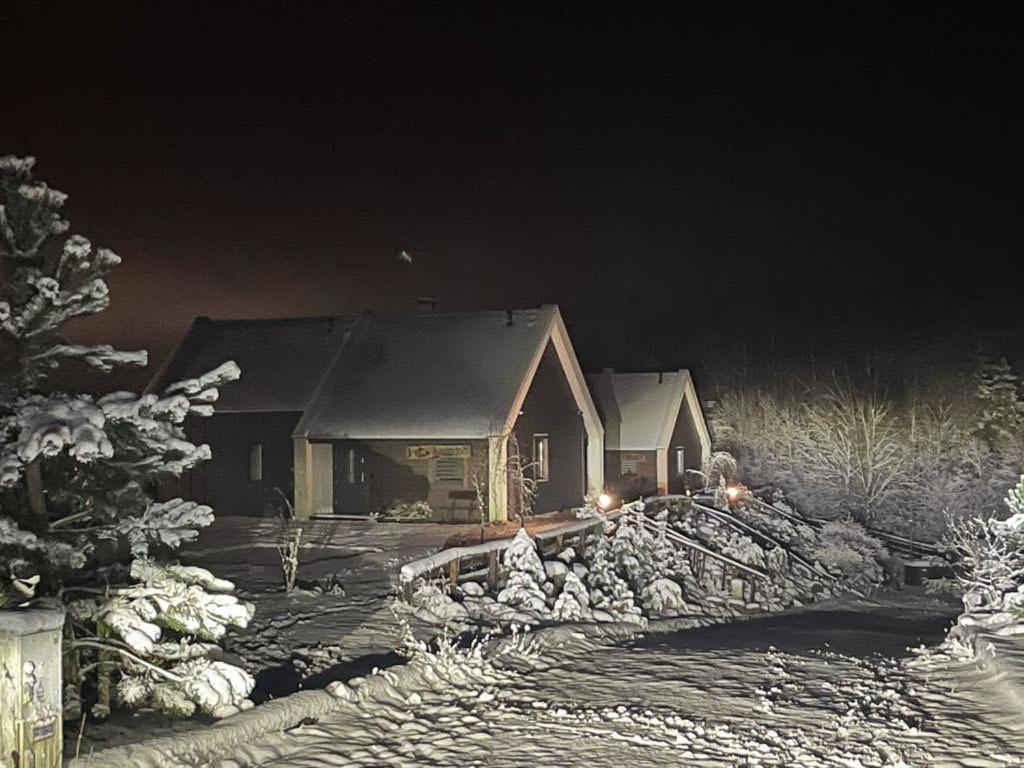 Osada Skoczkowo Komfortowe Domki Z Jacuzzi Nad Jeziorem- Sauna- Balia- Prywatny Staw Wedkarski Podiazy Εξωτερικό φωτογραφία